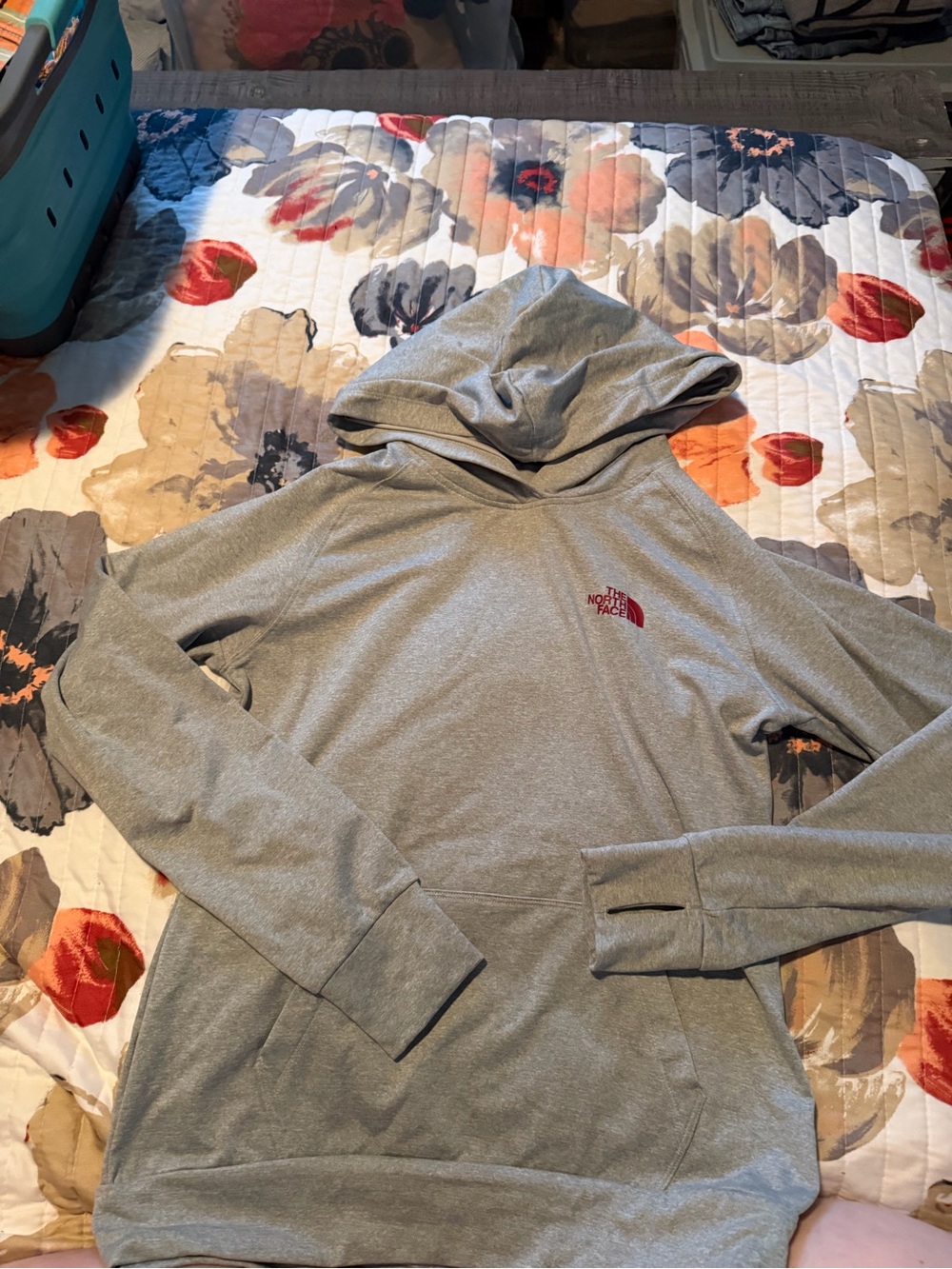 NWOT The North Face Hoodie